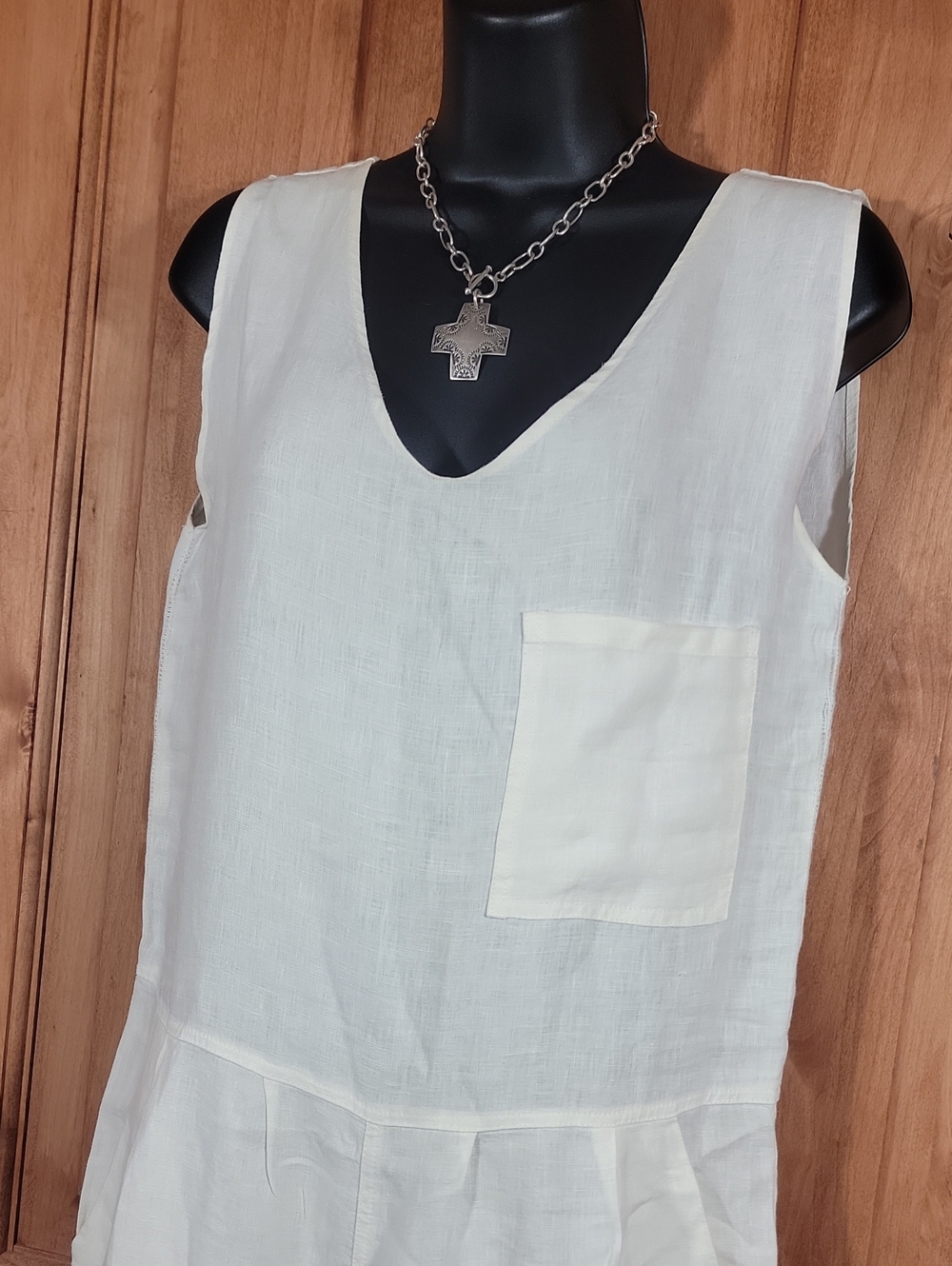 OZMA of California Sleeveless V-Neck Linen Jumpsuit - Picture 4 of 16